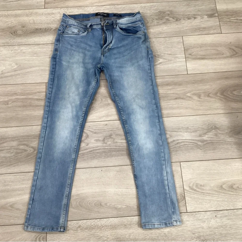 Kenneth Cole Jeans Mens 32x30 Slim Fit Denim Straight Leg Medium Wash Stretch - Picture 1 of 5